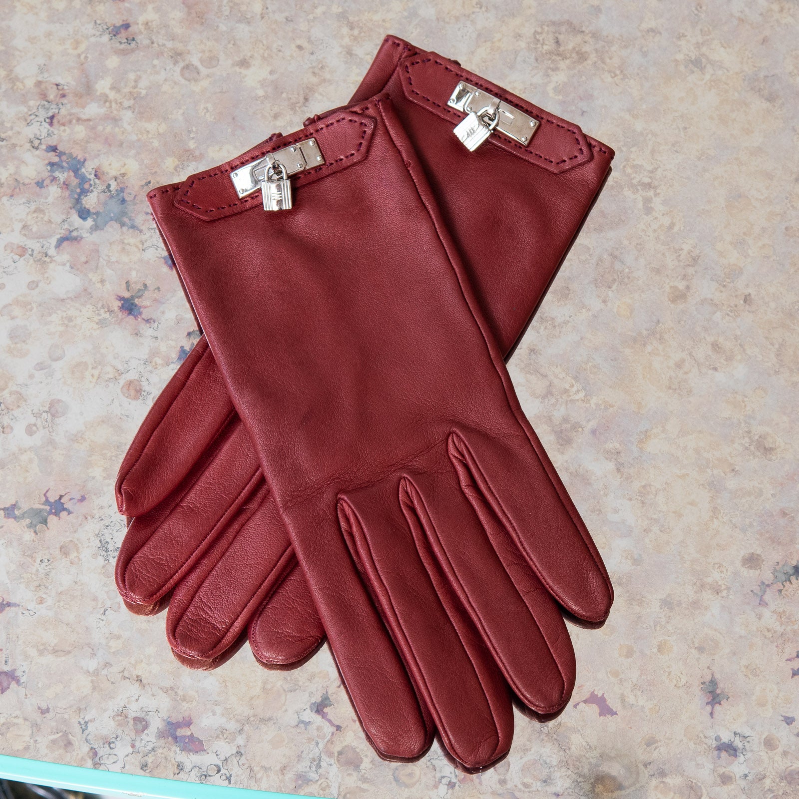 Hermes soya gloves Clearance