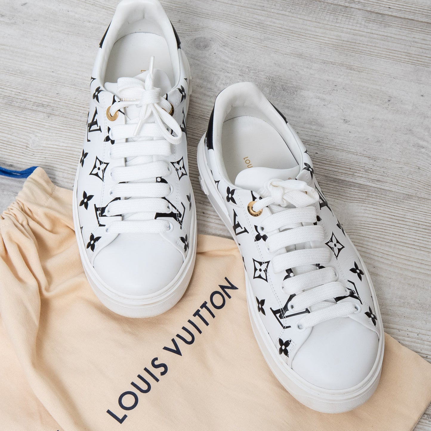 Louis Vuitton White Leather Time Out Trainers Black Monogram Size 39