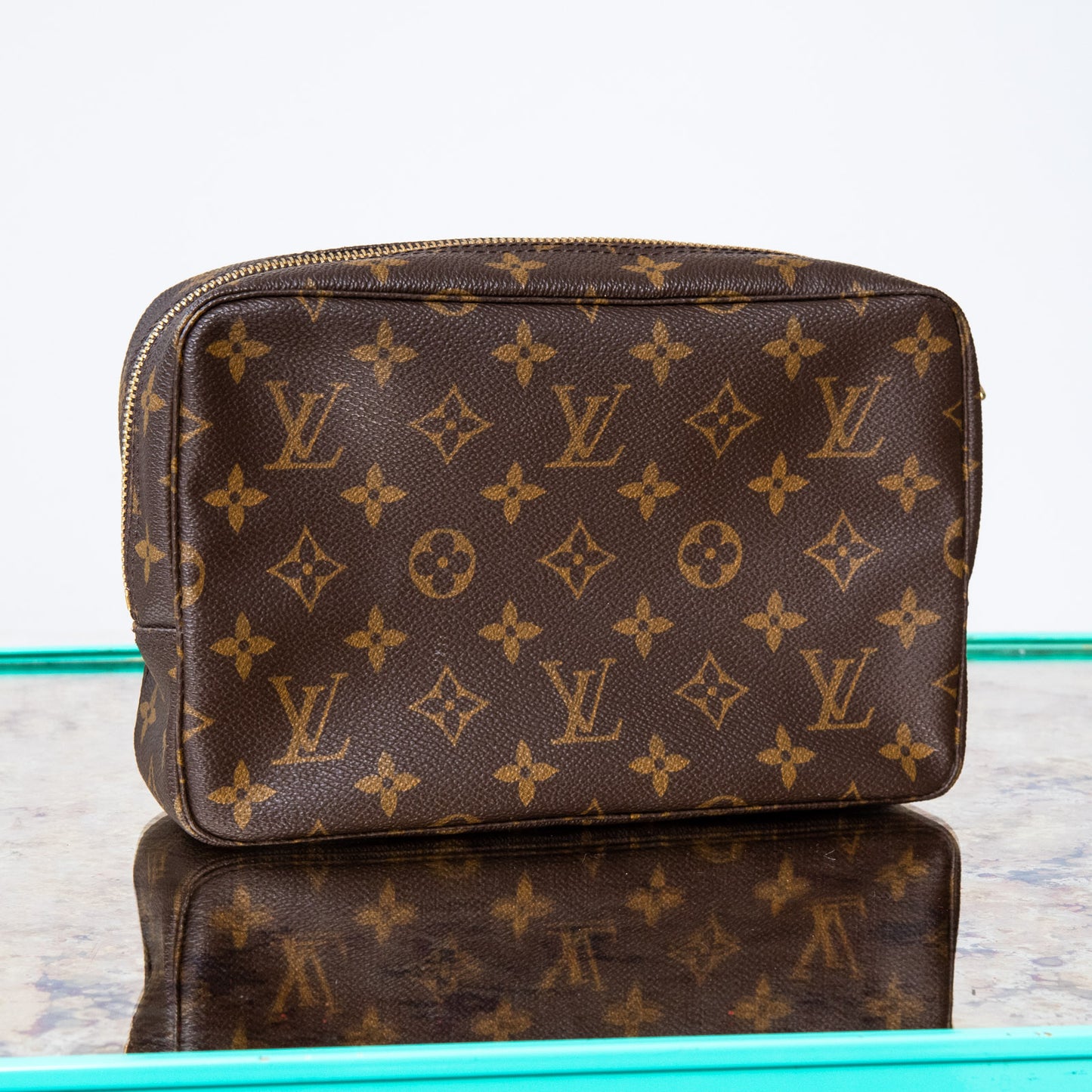Louis Vuitton Vintage Monogram Trousse 23