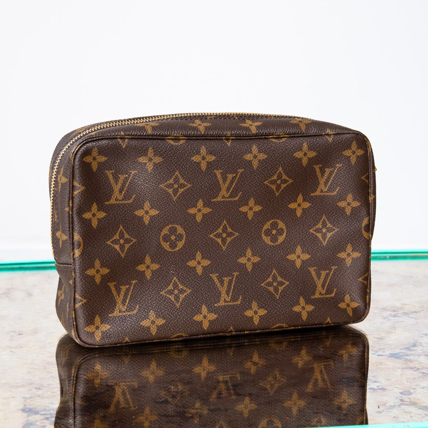 Louis Vuitton Vintage Monogram Trousse 23