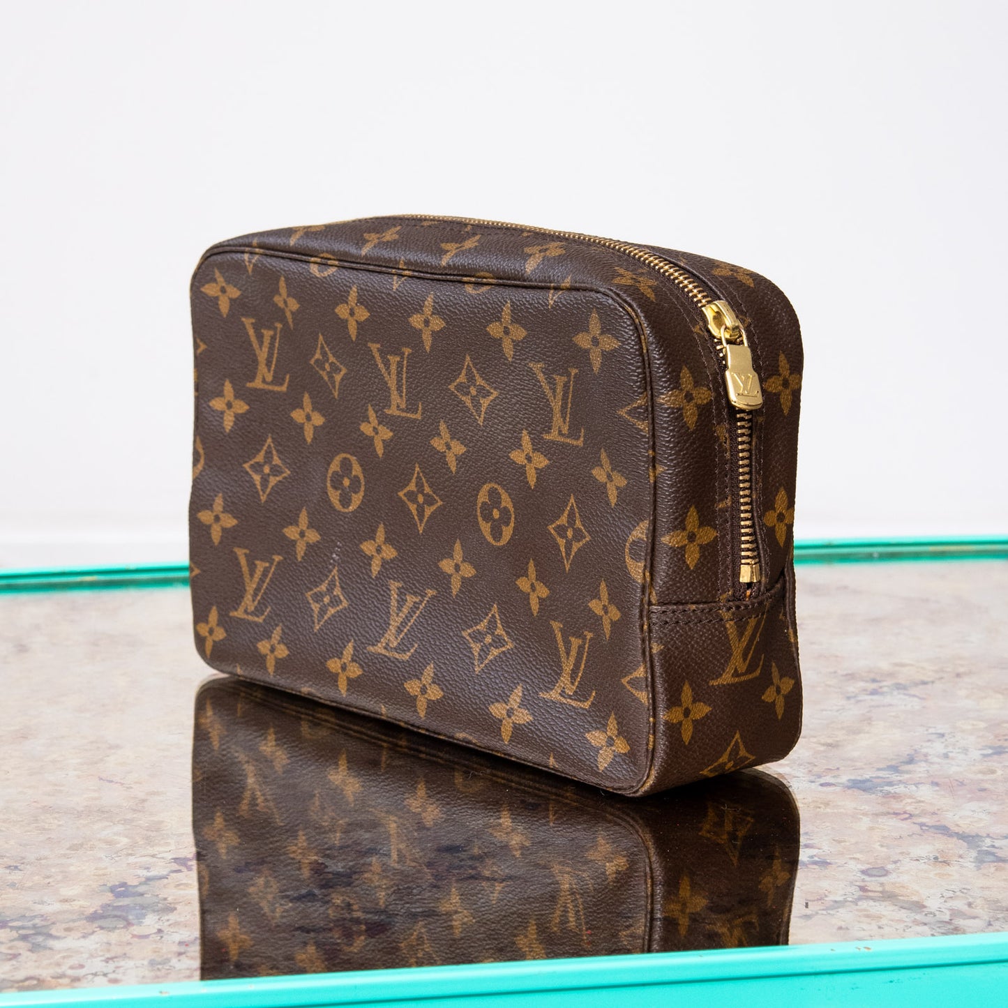 Louis Vuitton Vintage Monogram Trousse 23