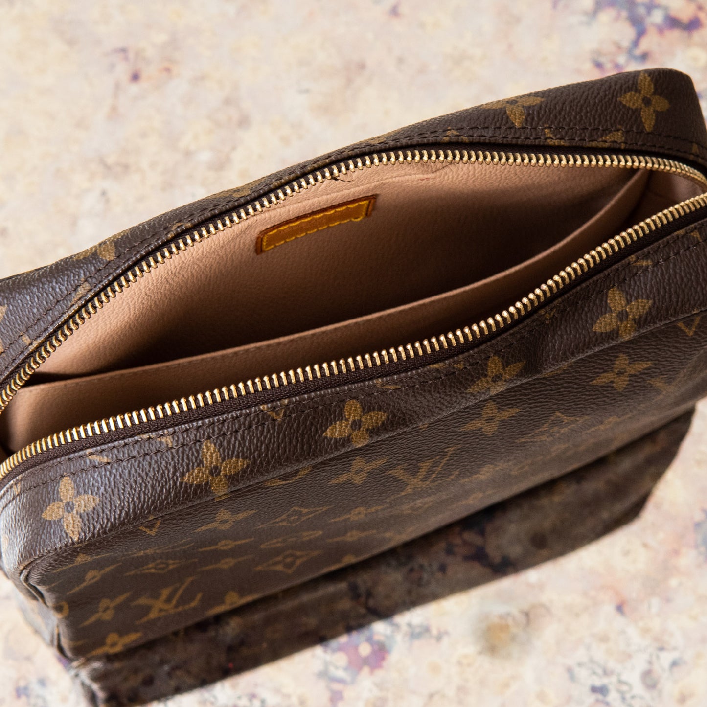 Louis Vuitton Vintage Monogram Trousse 23