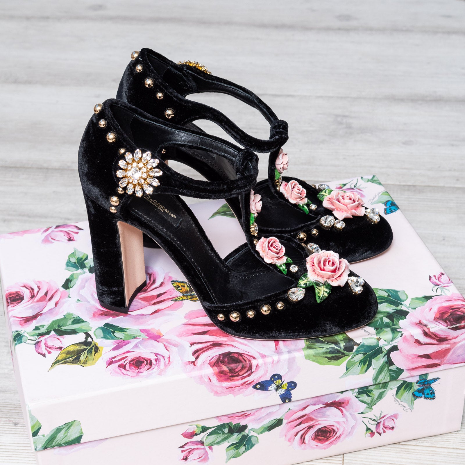 Dolce And Gabbana Black Velvet Rose Embellished T Bar Pumps Size 38 - EVEYSPRELOVED