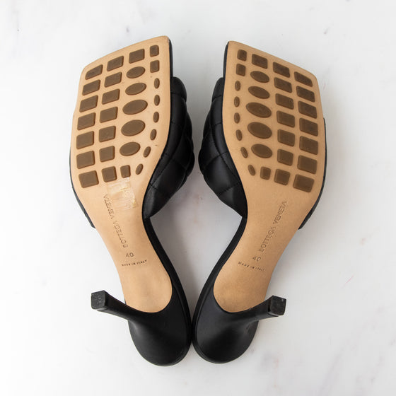 **UNUSED** Bottega Veneta Black Leather Lido Heel Sandals