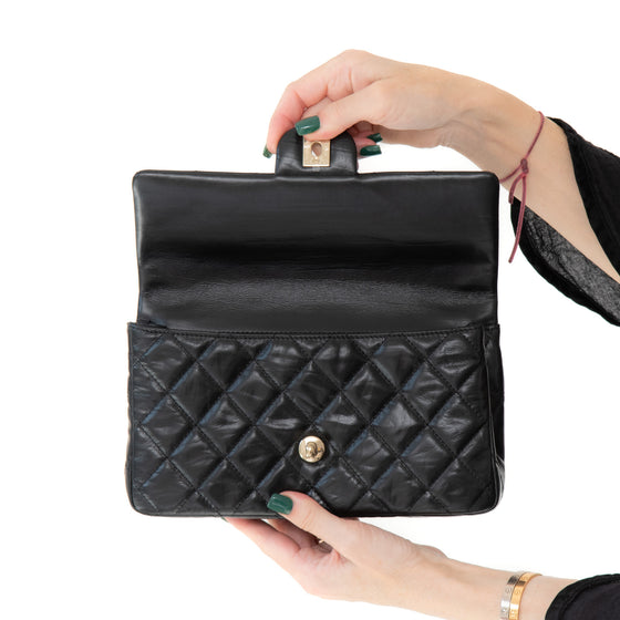 ** UNUSED ** Chanel 23A Clutch Bag Black