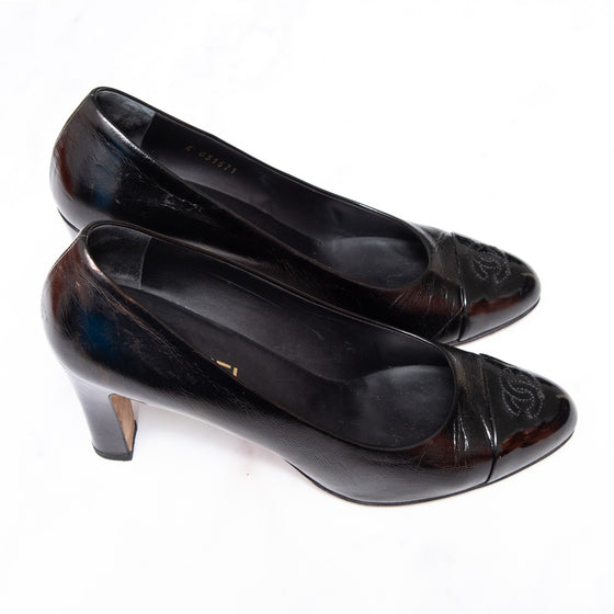 Chanel Black Leather Pumps Patent Toe