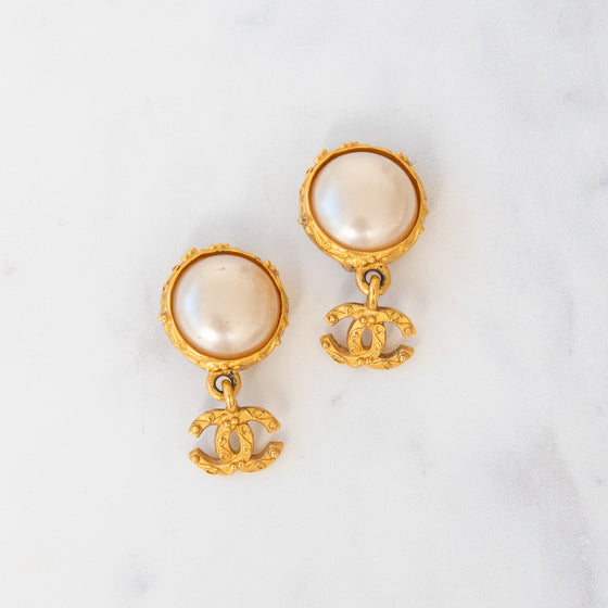 Chanel Vintage Cabochon Pearl CC  Drop Clip On Earrings