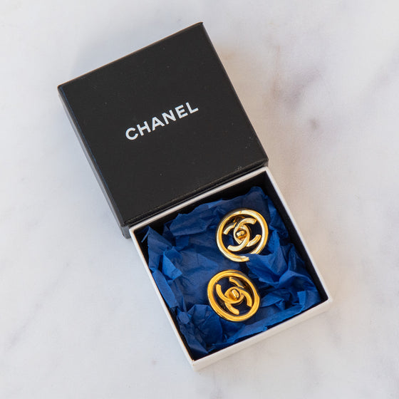 Chanel Vintage 1997 CC Turn Lock Clip On Earrings