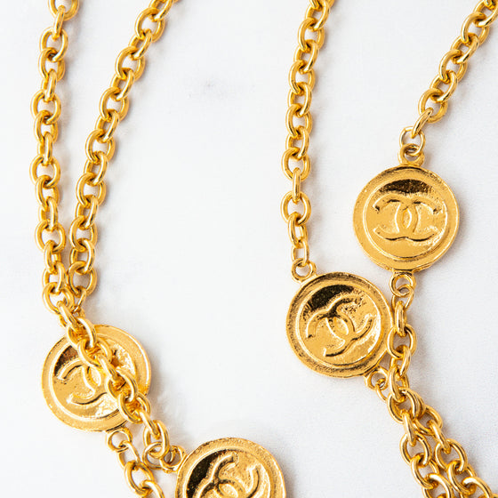 Chanel Vintage Gold Tone CC Logo Coin Medallion Charm Long Necklace