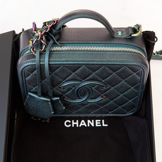 Chanel Dark Turquoise Caviar Quilted Leather Medium CC Filigree Vanity Case Iridescent Hardware