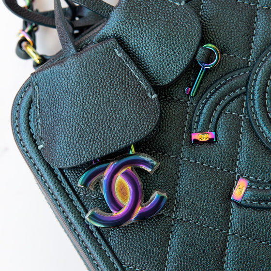 Chanel Dark Turquoise Caviar Quilted Leather Medium CC Filigree Vanity Case Iridescent Hardware