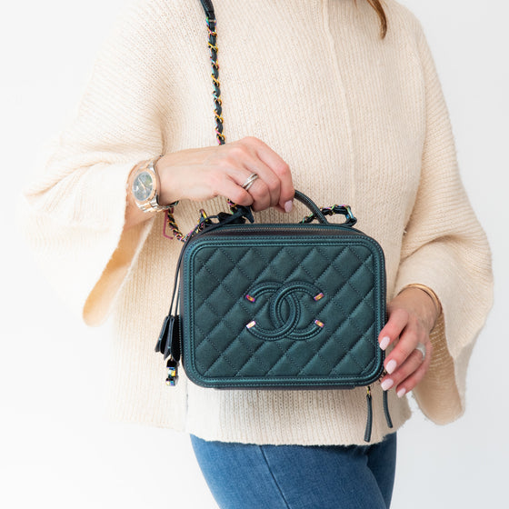 Chanel Dark Turquoise Caviar Quilted Leather Medium CC Filigree Vanity Case Iridescent Hardware