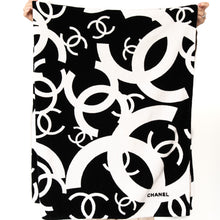  Chanel Black And White Beach Towel