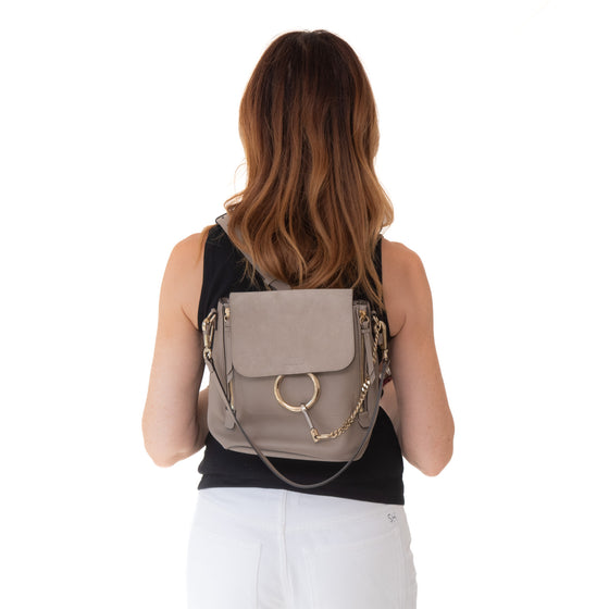 Chloé Faye Motty Grey Leather And Suede Backpack – EVEYSPRELOVED