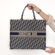  Dior Large Book Tote Ecru And Blue Dior Oblique Embroidery Bag