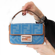  Fendi Denim Vitello King FF Embroidered Mini Baguette Denim Chiaro Brandy