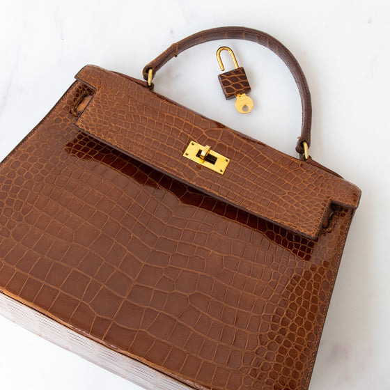 Hermes Vintage Kelly 28 Miel Crocodile Bag