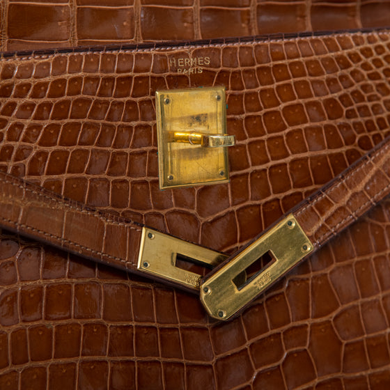 Hermes Vintage Kelly 28 Miel Crocodile Bag