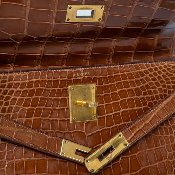 Hermes Vintage Kelly 28 Miel Crocodile Bag