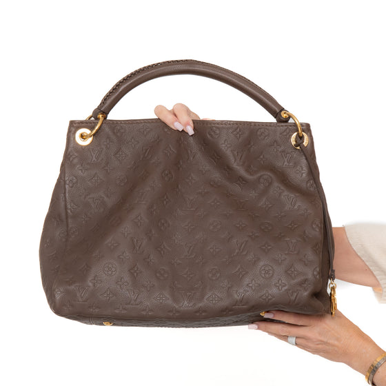 Louis Vuitton LV Monogram Artsy MM Bag