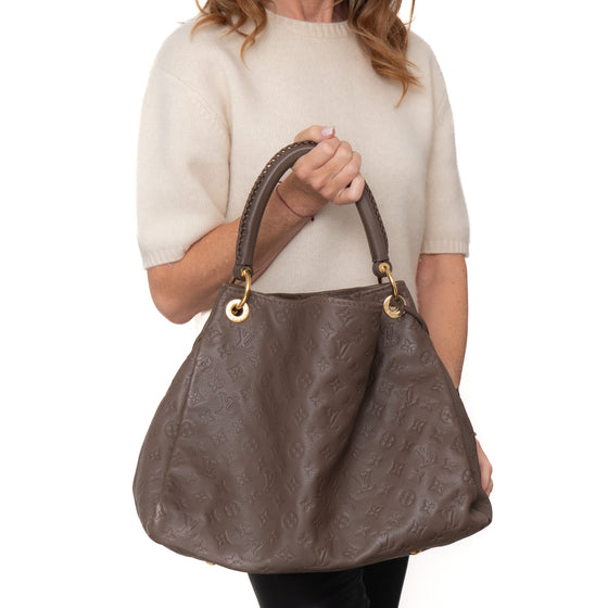 Louis Vuitton LV Monogram Artsy MM Bag