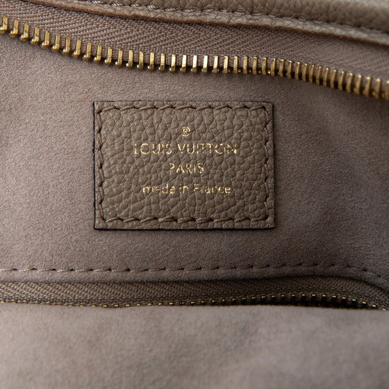 Louis Vuitton CarryAll MM Bag
