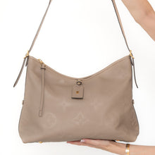  Louis Vuitton CarryAll MM Bag