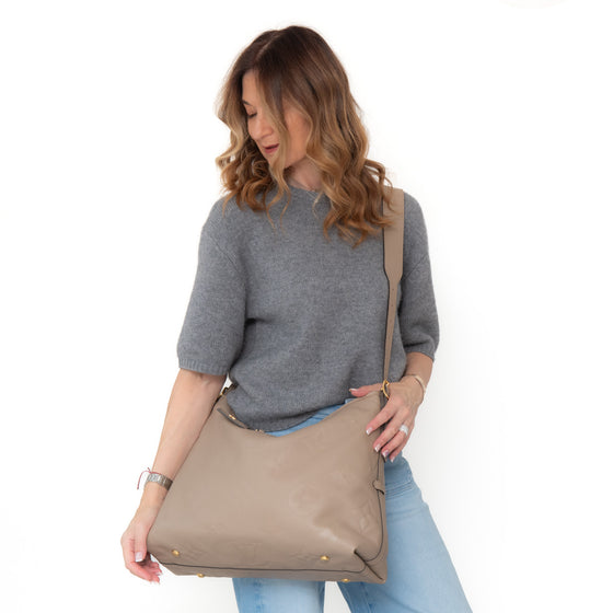 Louis Vuitton CarryAll MM Bag