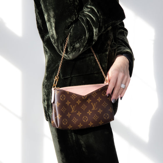 Louis Vuitton Monogram Canvas Rose Poudre Pallas Clutch Bag