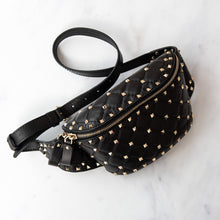  Valentino Garavani Rockstud Black Leather Belt Bag