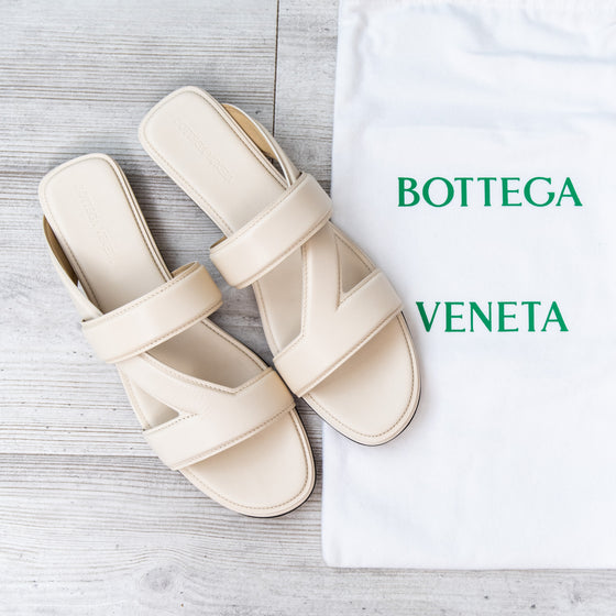 Bottega Veneta  Vienna Cream Slider Sandals