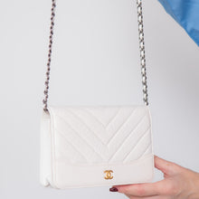  Chanel White Chevron Gabrielle Wallet On Chain Bag - EVEYSPRELOVED