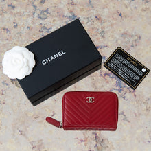  Chanel Red Leather Chevron Zip Wallet