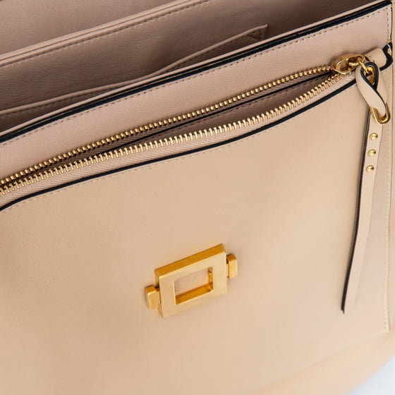 Chloé Amelia Cream Leather Shoulder Bag