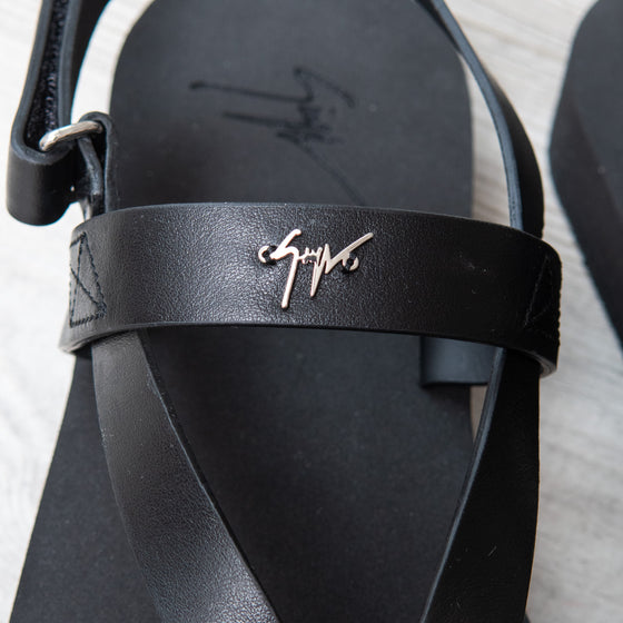 Giuseppe Zanotti Black Leather Thong Sandals Giuseppe Zanotti