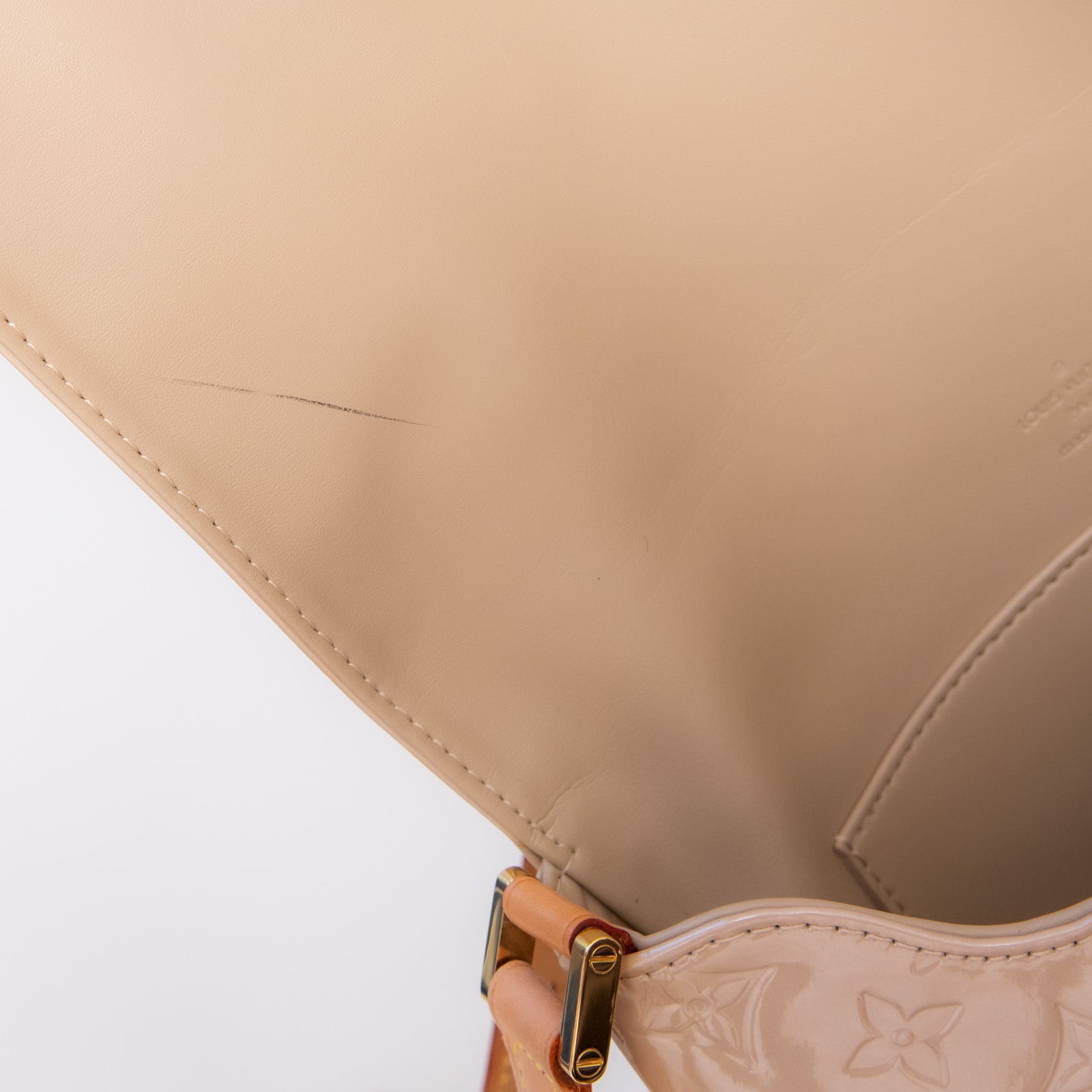 Louis Vuitton Beige Patent Thompson Street Shoulder Bag - EVEYSPRELOVED