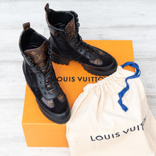  Louis Vuitton Laureate Desert Boots