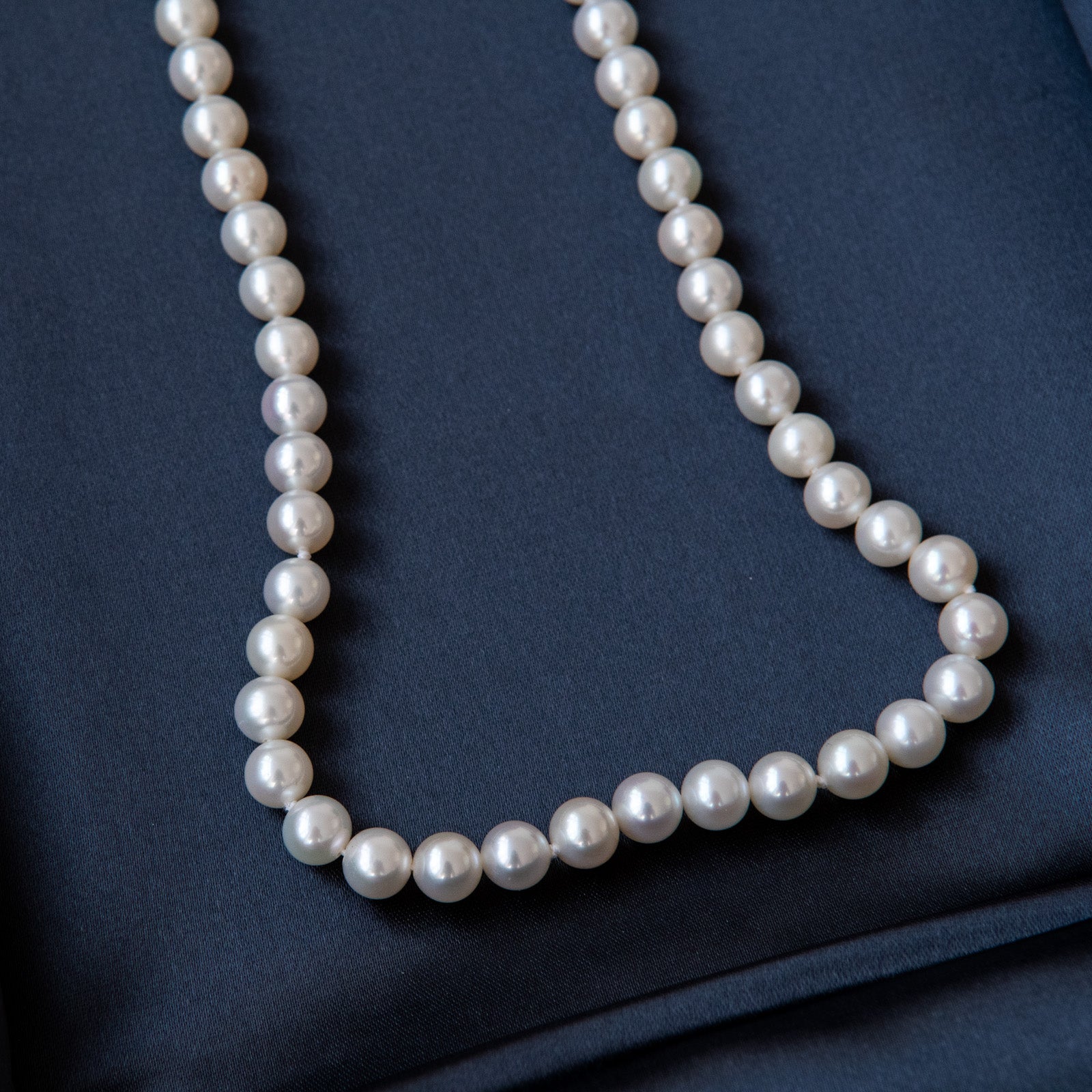 Tiffany and Co Pearl Necklace - EVEYSPRELOVED