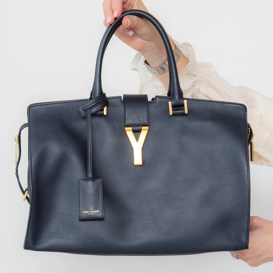 Saint Laurent Navy Chyc Leather Tote Bag – EVEYSPRELOVED