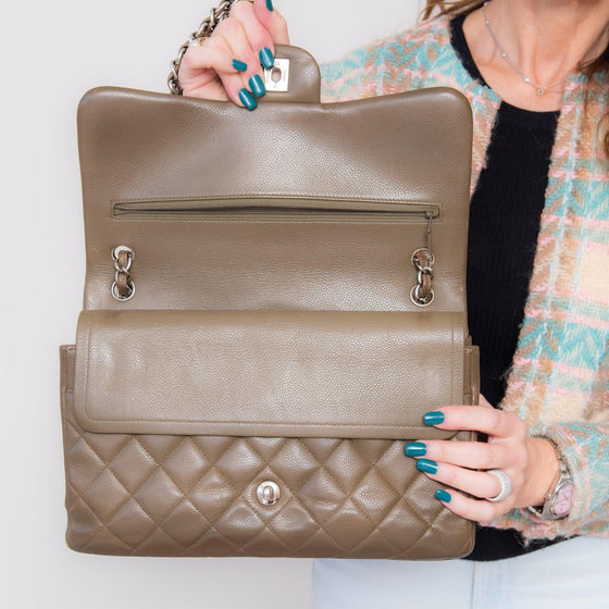 Chanel Classic Jumbo Flap Bag - EVEYSPRELOVED